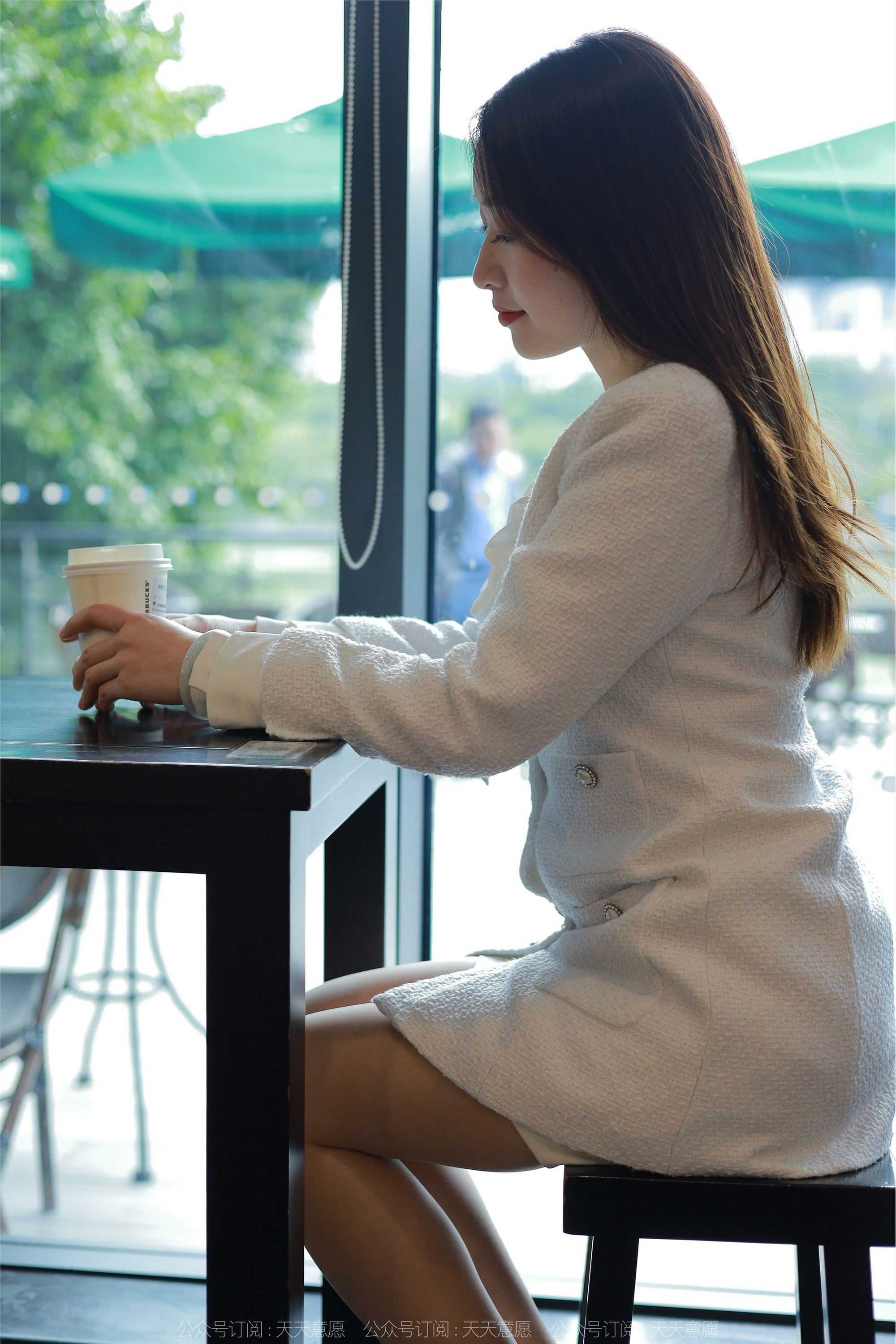 IESS异思趣向  2022.04.18 丝享家 1063：小婕《纯白OL套装》